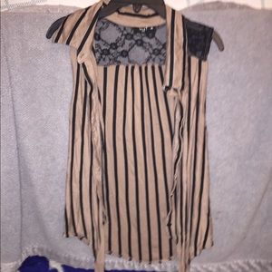 No Sleeve Botton Up Shirt